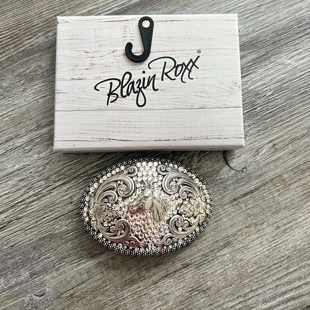 Dimond belt buckle blazin roxx
